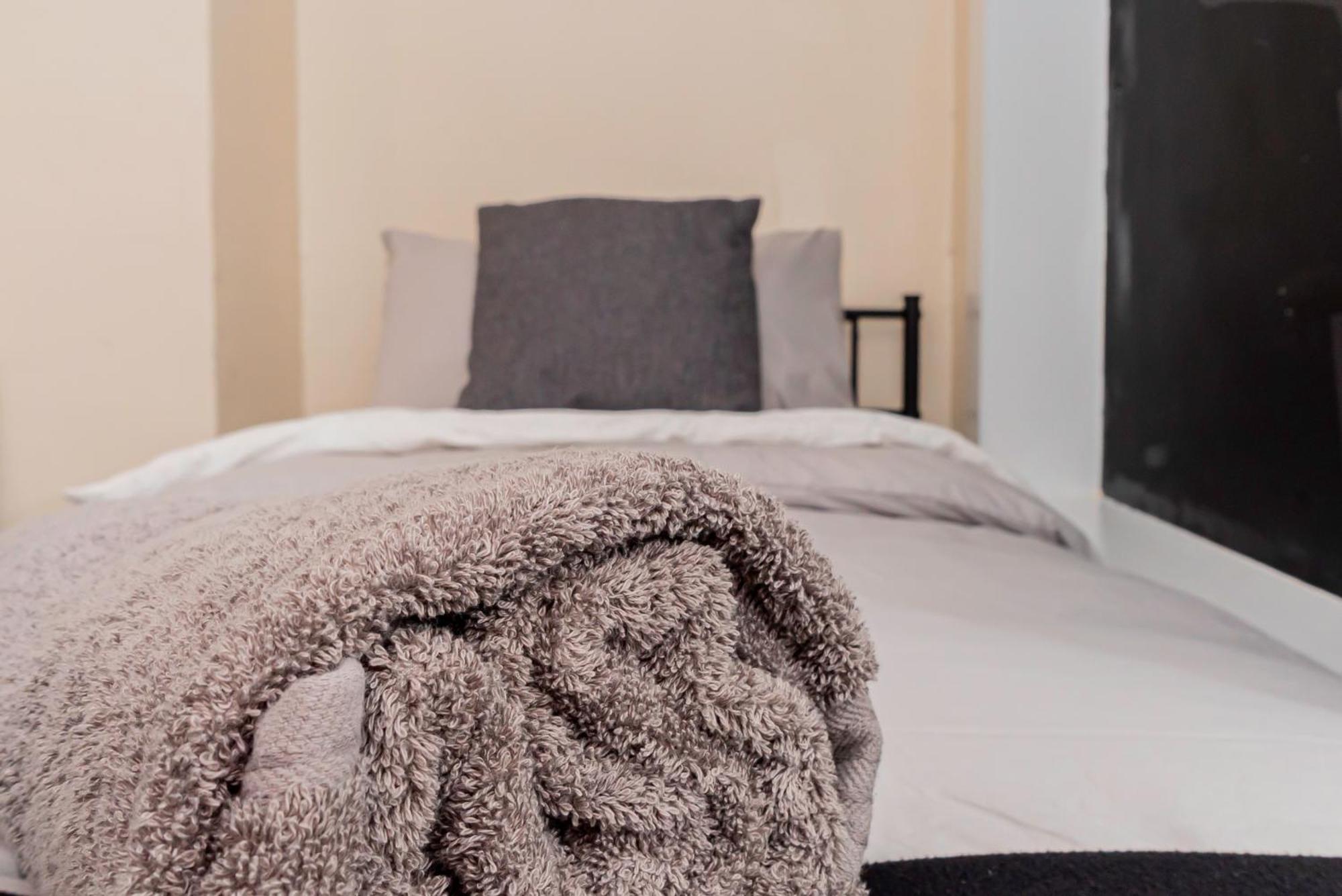 Shirley House 5, Guest House, Self Catering, Self Check In With Smart Locks, Use Of Fully Equipped Kitchen, Close To City Centre, Ideal For Longer Stays And Fawley Contractors Southampton Ngoại thất bức ảnh