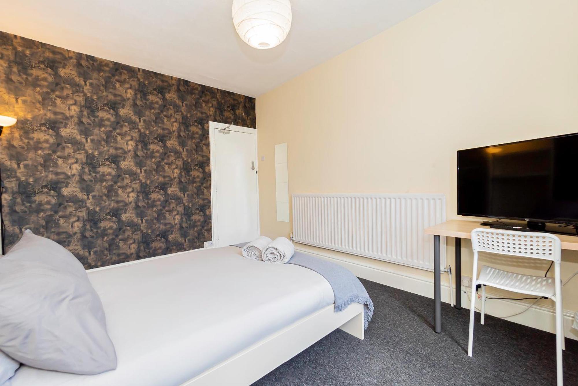 Shirley House 5, Guest House, Self Catering, Self Check In With Smart Locks, Use Of Fully Equipped Kitchen, Close To City Centre, Ideal For Longer Stays And Fawley Contractors Southampton Ngoại thất bức ảnh