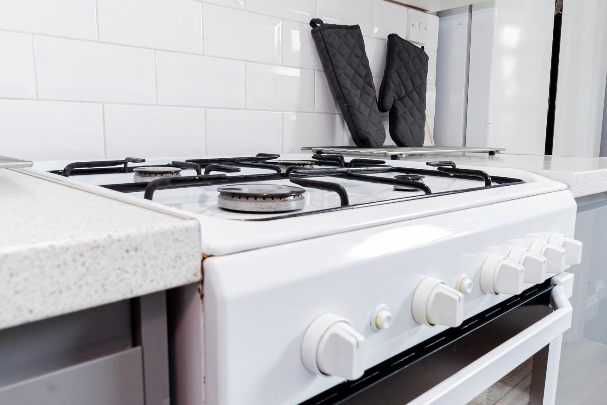 Shirley House 5, Guest House, Self Catering, Self Check In With Smart Locks, Use Of Fully Equipped Kitchen, Close To City Centre, Ideal For Longer Stays And Fawley Contractors Southampton Ngoại thất bức ảnh
